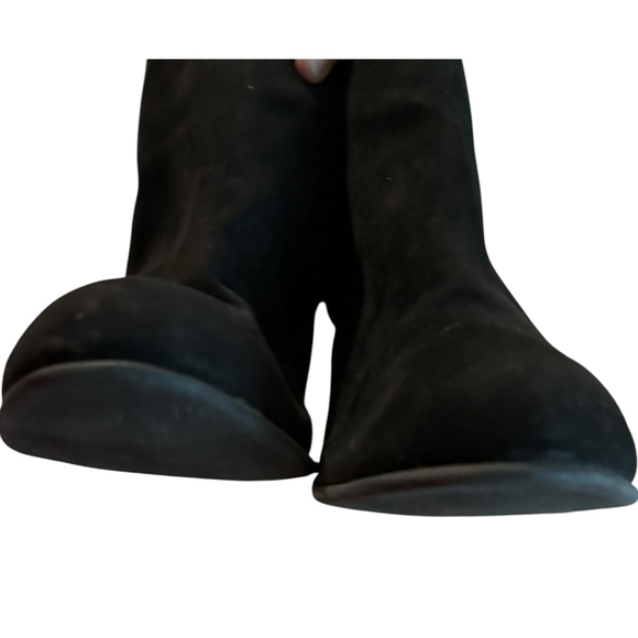 Old Navy black faux suede ankle boots size 10 - Picture 10 of 10